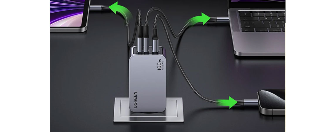 Echipat cu 3 porturi – USB-A si 2x USB-C, dispozitivul permite incarcare eficienta si rapida.